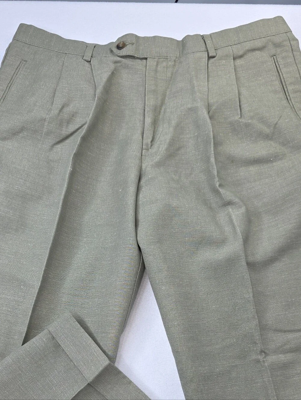 Dockers Khakis Men's Classic Pleated Dress Pants Green Size 38x30 CU-3730
